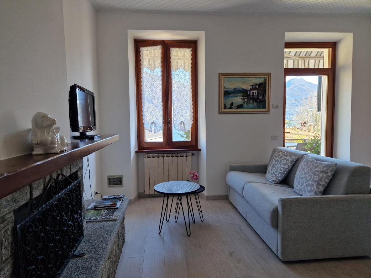 Borgocastello Apartment Rezzonico Ngoại thất bức ảnh